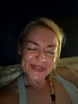 demidelightfulxx online show from November 12, 2025, 9:07 pm