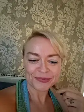 Snapshot of demidelightfulxx chatting on October 4, 2025, 11:34 am demidelightfulxx online show from October 4, 2025, 11:34 am