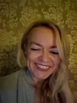 Snapshot of demidelightfulxx chatting on September 28, 2025, 6:42 am demidelightfulxx online show from September 28, 2025, 6:42 am