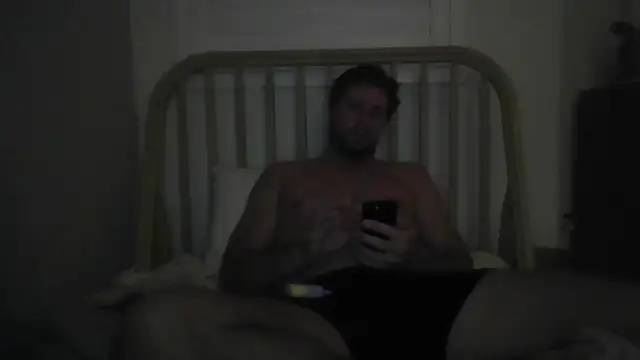 Snapshot of IceMykel chatting on September 26, 2025, 3:35 am IceMykel online show from September 26, 2025, 3:35 am