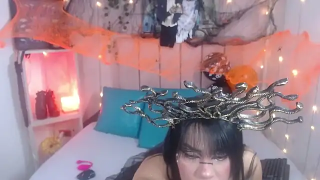 Cassie Lane online show from October 31, 2025, 8:27 pm