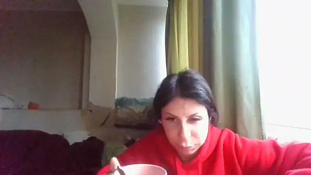 QueenMomyS online show from December 4, 2025, 7:07 am