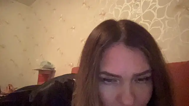 Snapshot of Milysoren chatting on February 3, 2026, 3:28 pm Milysoren online show from February 3, 2026, 3:28 pm