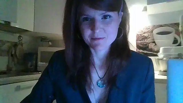 Arivonne online show from February 20, 2026, 10:01 pm