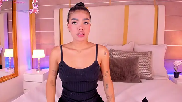 NaylaGrey online show from November 16, 2025, 11:48 am