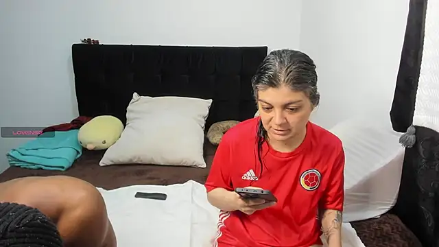 Yin yang hot online show from October 14, 2025, 9:10 am