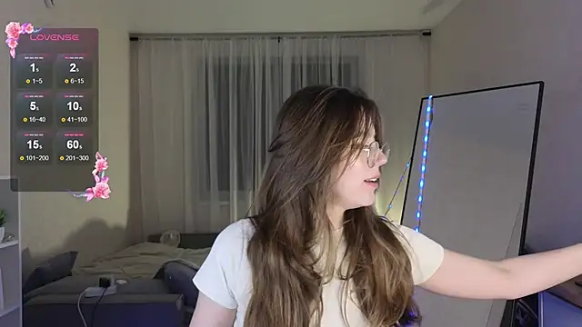 Snapshot of Tofumuchh chatting on November 6, 2025, 4:49 am Tofumuchh online show from November 6, 2025, 4:49 am