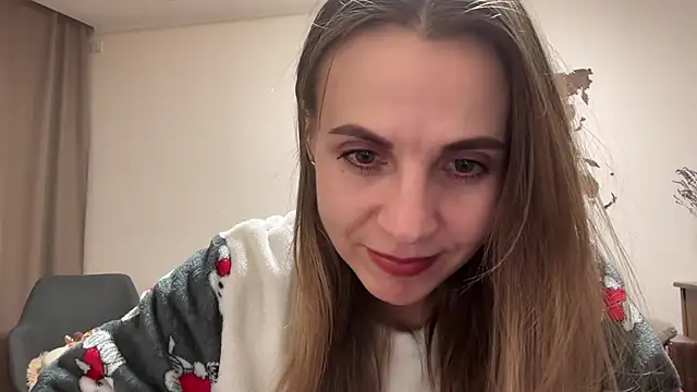 AnnieLove7722 online show from October 5, 2025, 6:42 pm