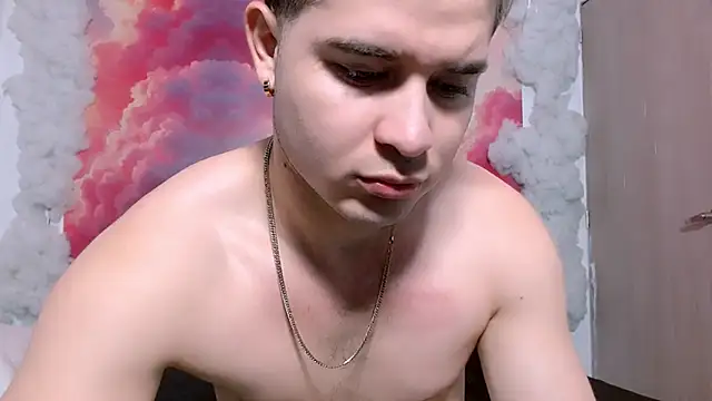 AlexPiersss online show from November 18, 2025, 7:06 pm