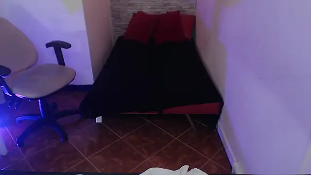  ceeleste cute  online show from October 1, 2025, 7:13 am