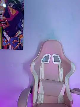 Athenea  fox online show from October 21, 2025, 11:53 am