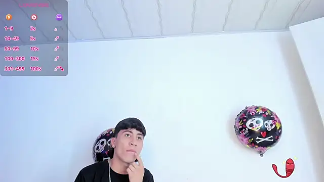 XaanderGrey online show from October 23, 2025, 7:56 pm