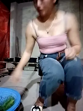 buddy-sexy online show from April 7, 2026, 11:45 am