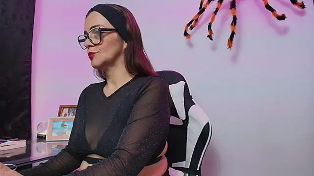 Carol Miss2 online show from October 28, 2025, 10:36 am