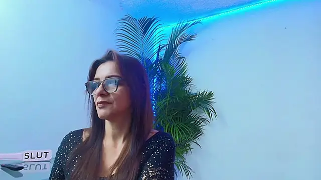 Snapshot of Carol_Miss2 chatting on October 6, 2025, 1:23 pm Carol Miss2 online show from October 6, 2025, 1:23 pm