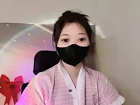 Snapshot of petite01 chatting on September 27, 2025, 6:47 pm petite01 online show from September 27, 2025, 6:47 pm
