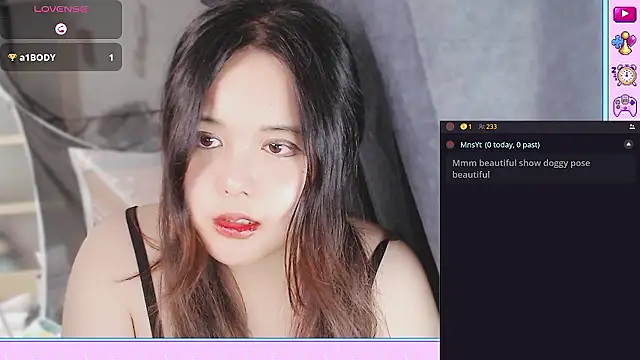 Snapshot of hertemis chatting on November 8, 2025, 11:08 pm hertemis online show from November 8, 2025, 11:08 pm