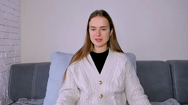 LilMary  online show from December 3, 2025, 7:19 am