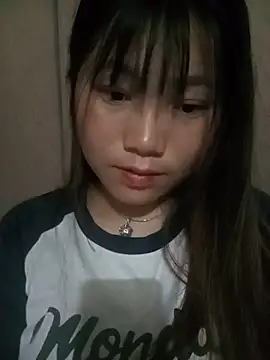 Snapshot of min-xinh chatting on June 1, 2026, 7:35 pm min-xinh online show from June 1, 2026, 7:35 pm