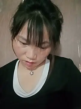 Snapshot of min-xinh chatting on May 15, 2026, 11:03 pm min-xinh online show from May 15, 2026, 11:03 pm