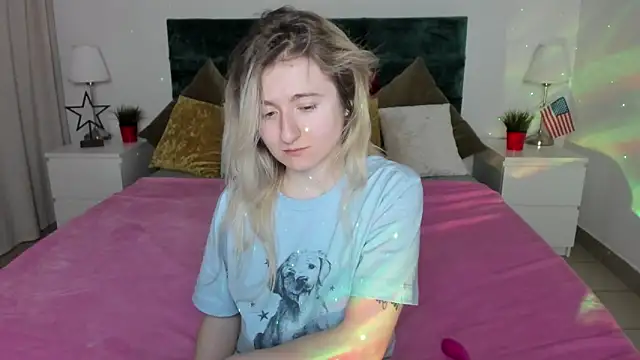 Snapshot of CamillaDreamer chatting on February 27, 2026, 5:13 pm CamillaDreamer online show from February 27, 2026, 5:13 pm