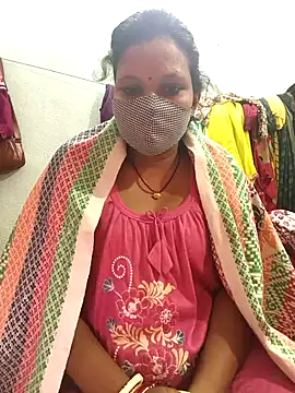 Desi Lilly01 online show from November 24, 2025, 4:40 pm