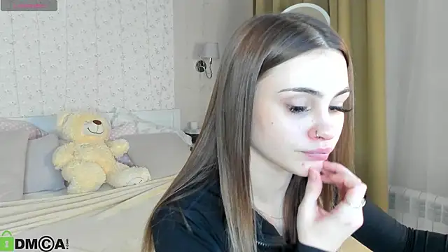 KarinaBroks online show from December 19, 2025, 11:45 am