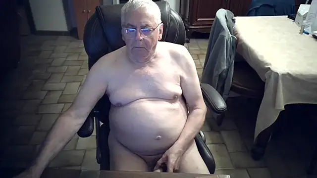 Alain633 online show from November 1, 2025, 6:13 pm