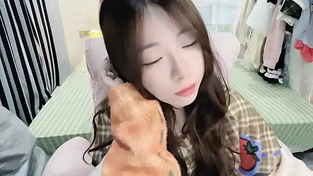 Snapshot of Gardenia-222 chatting on February 10, 2026, 1:43 pm Gardenia-222 online show from February 10, 2026, 1:43 pm