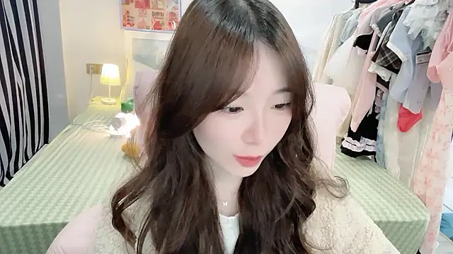 Snapshot of Gardenia-222 chatting on January 13, 2026, 1:04 pm Gardenia-222 online show from January 13, 2026, 1:04 pm