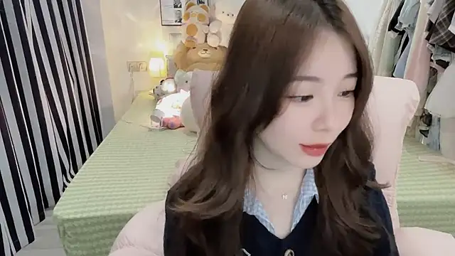 Snapshot of Gardenia-222 chatting on December 4, 2025, 12:59 pm Gardenia-222 online show from December 4, 2025, 12:59 pm