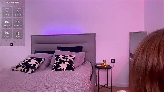 Sienna Mi  online show from December 4, 2025, 12:26 pm