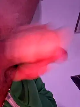 Snapshot of Nikbullx chatting on October 29, 2025, 9:58 pm Nikbullx online show from October 29, 2025, 9:58 pm