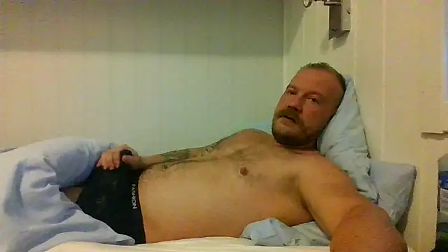 Snapshot of Real_viking chatting on October 5, 2025, 6:37 am Real viking online show from October 5, 2025, 6:37 am
