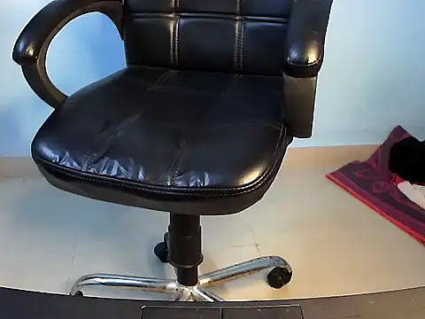 PAYARI PURVI online show from October 3, 2025, 7:15 pm