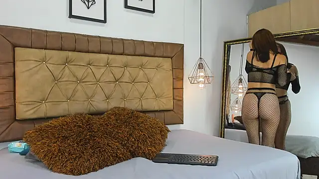 hannarose1208 online show from October 23, 2025, 12:37 pm