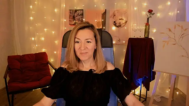 DonnaSmitth online show from December 5, 2025, 1:10 pm