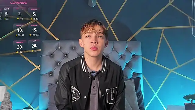 Lian Miller1  online show from April 2, 2026, 12:34 pm