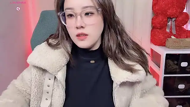 NEWONETO online show from November 14, 2025, 4:05 am