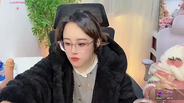 NEWONETO online show from December 22, 2025, 10:26 am