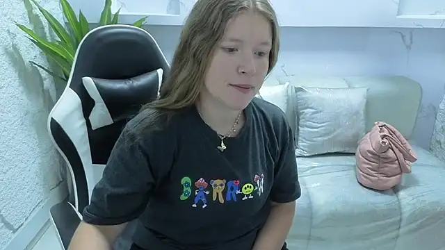 carla tp online show from November 13, 2025, 12:42 pm