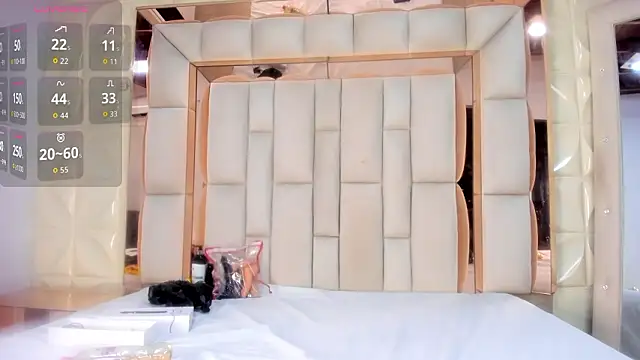 violet milleer online show from March 29, 2026, 7:26 pm