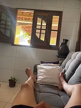 Snapshot of MCLZK chatting on December 5, 2025, 5:33 pm MCLZK online show from December 5, 2025, 5:33 pm