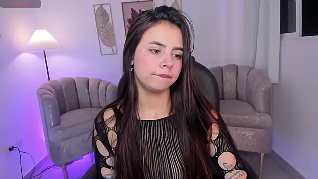 zharaa fox online show from January 6, 2026, 4:16 am