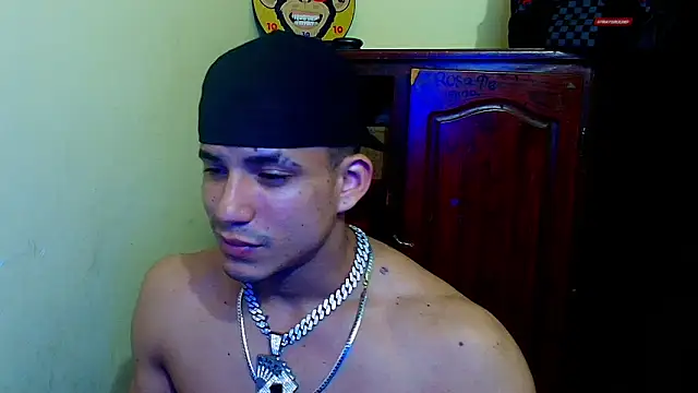 Snapshot of danni_scoot chatting on February 14, 2026, 11:05 pm danni scoot online show from February 14, 2026, 11:05 pm
