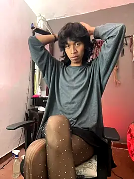 MadamLeRouge online show from October 24, 2025, 10:53 pm