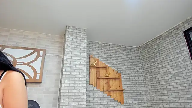 Alisonn Doll online show from November 29, 2025, 12:05 pm