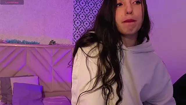 Ixchel tay online show from March 19, 2026, 3:06 am