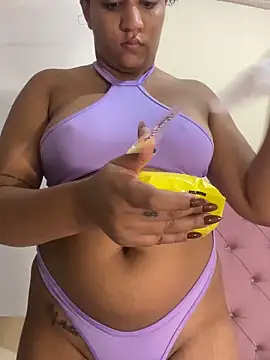 jesicamonroe44 online show from November 8, 2025, 1:25 pm