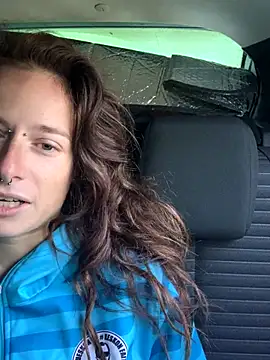 Snapshot of GoldenPussy1329 chatting on October 18, 2025, 7:21 am GoldenPussy1329 online show from October 18, 2025, 7:21 am